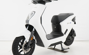 HONDA EM1 e: EF16