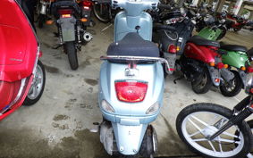 VESPA LX125