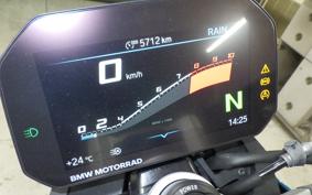 BMW F900R 2025