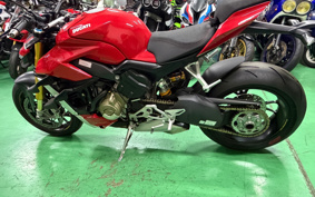 DUCATI STREET FIGHTER V4S 2021 1F00