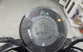 HUSQVARNA SVARTPILEN 125 2023