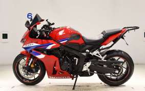 HONDA CBR650R E-Clutch 2026 RH17