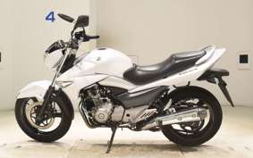 SUZUKI GSR250 2000