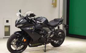 TRIUMPH DAYTONA 660 2024