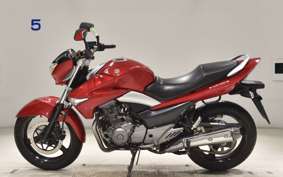 SUZUKI GSR250 2004