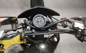 SUZUKI TS200R SH12A