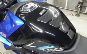SUZUKI GSX-8R 2024 EM1AA