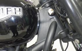 TRIUMPH BONNEVILLE 2004