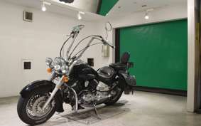 YAMAHA DRAGSTAR 1100 CLASSIC 2004 VP13J