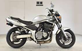 SUZUKI BANDIT 1200 2000 GV77A