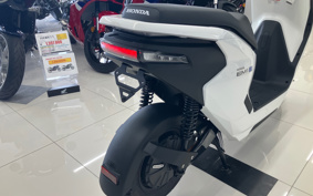 HONDA EM1 e: EF16