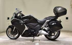 HONDA VFR1200F DCT 2013 SC63