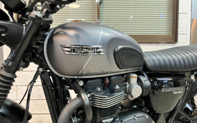 TRIUMPH BONNEVILLE T120 BLACK 2025 D1BH23