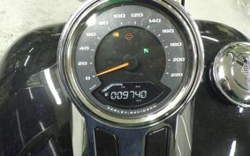 HARLEY FLBS 1870 2023