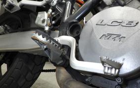 KTM 950 SUPERMOTO 2007