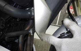 SUZUKI GSR750 2011