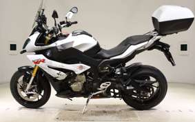 BMW S1000XR 2015