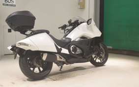 HONDA NM4 VULTUS -02 2018 RC82