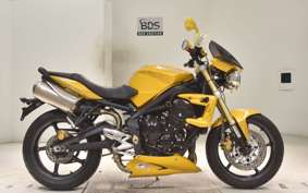TRIUMPH STREET TRIPLE 2011