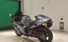 SUZUKI GSX-1300R HAYABUSA 2002