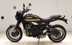 KAWASAKI Z900RS 2025 ZR900K