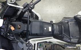 HONDA GL1500 GOLD WING SE 2000 SC22