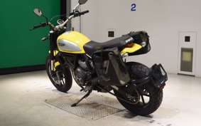 DUCATI SCRAMBLER ICON 2015