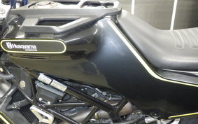 HUSQVARNA SVARTPILEN 401 2019
