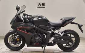 HONDA CBR650R E-Clutch 2026 RH17