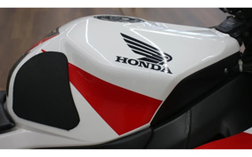HONDA CBR1000RR 2004 SC57