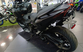 YAMAHA T-MAX 560 A TECHMAX 2025 SJ21J
