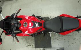 HONDA CBR650R E-Clutch 2026 RH17