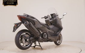 YAMAHA T-MAX 560 T 2026 SJ21J