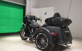 HARLEY FLHTCU TG 1870 2025