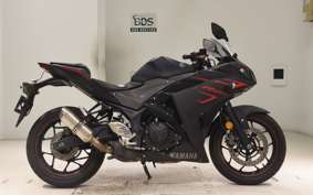 YAMAHA YZF-R25 A RG10J