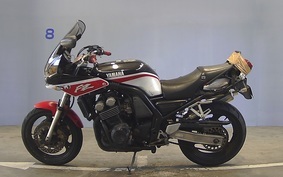 YAMAHA FZ400 4YR