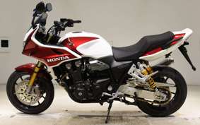 HONDA CB1300SB SUPER BOLDOR SP 2025 SC54