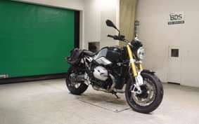 BMW R NINE T 2015