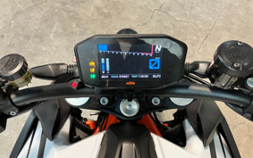 KTM 1290 SUPER DUKE R 2020 V3940