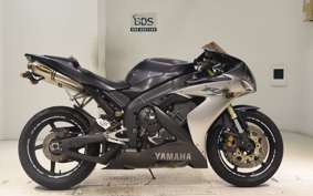YAMAHA YZF-R1 2004