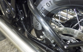 TRIUMPH BONNEVILLE BOBBER 2025