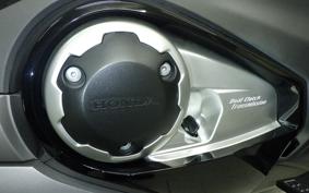 HONDA NM4 VULTUS -02 2019 RC82