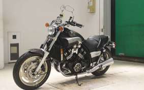 YAMAHA VMAX 2000