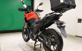 HONDA CB200X 2023