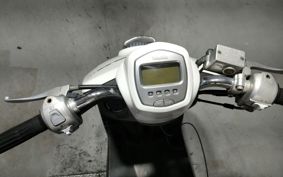 YAMAHA CUXI 100 C1DW