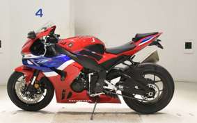 HONDA CBR1000RR R 2026 SC82