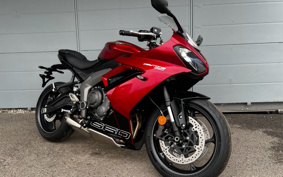 TRIUMPH DAYTONA 660 2024 LGL23U