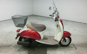 HONDA CREA SCOOPY I AF55