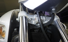 SUZUKI GSR250