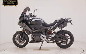 BMW F900XR 2025